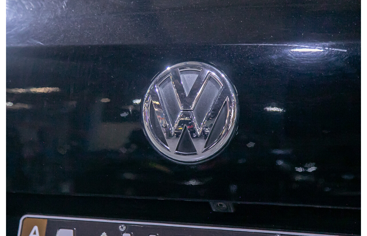 05/14 Volkswagen Touareg V6 TDI (AWD) 7P MY14 4d Wagon Metallic Black Turbo Diesel V6 3.0L