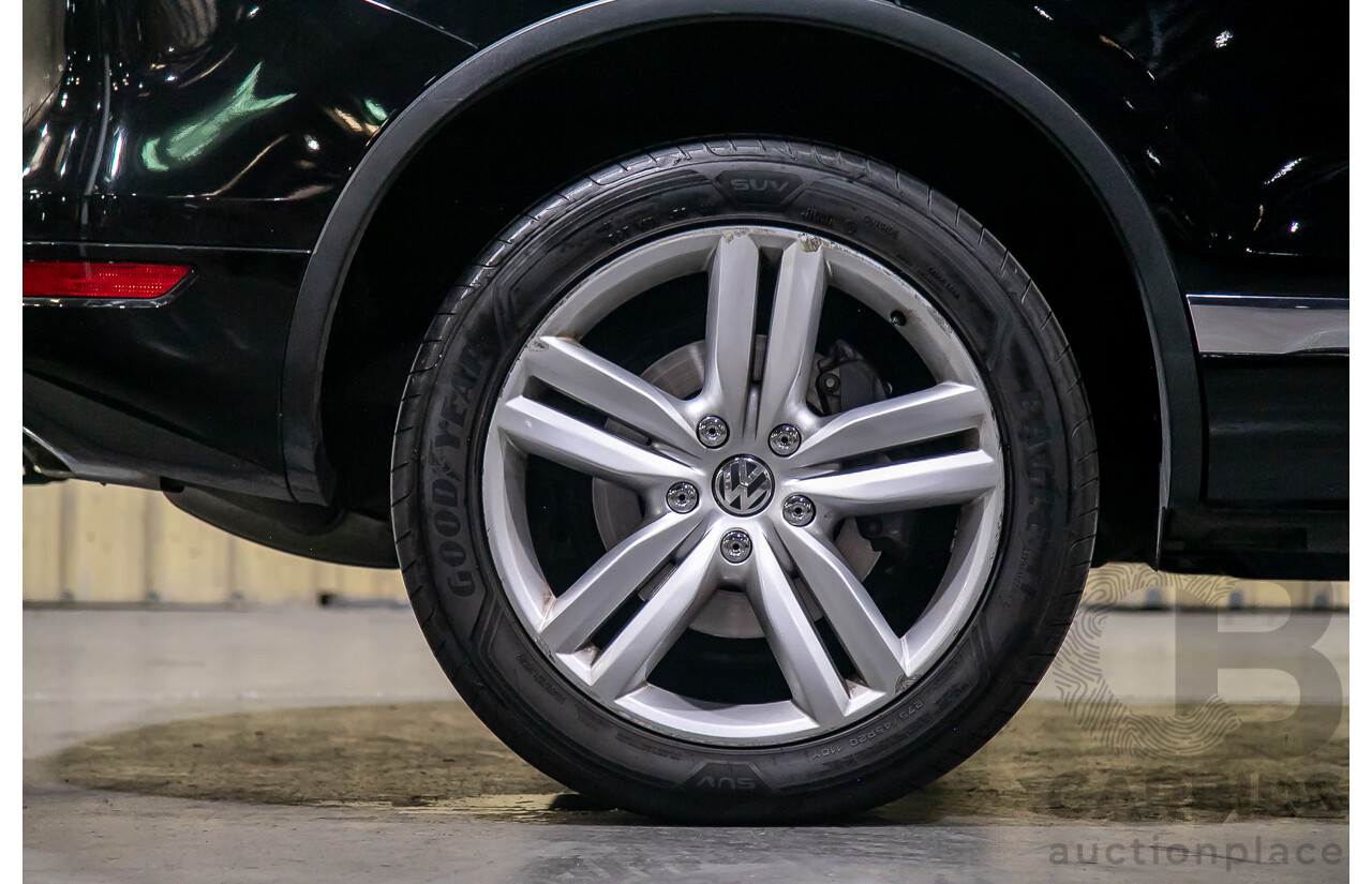 05/14 Volkswagen Touareg V6 TDI (AWD) 7P MY14 4d Wagon Metallic Black Turbo Diesel V6 3.0L