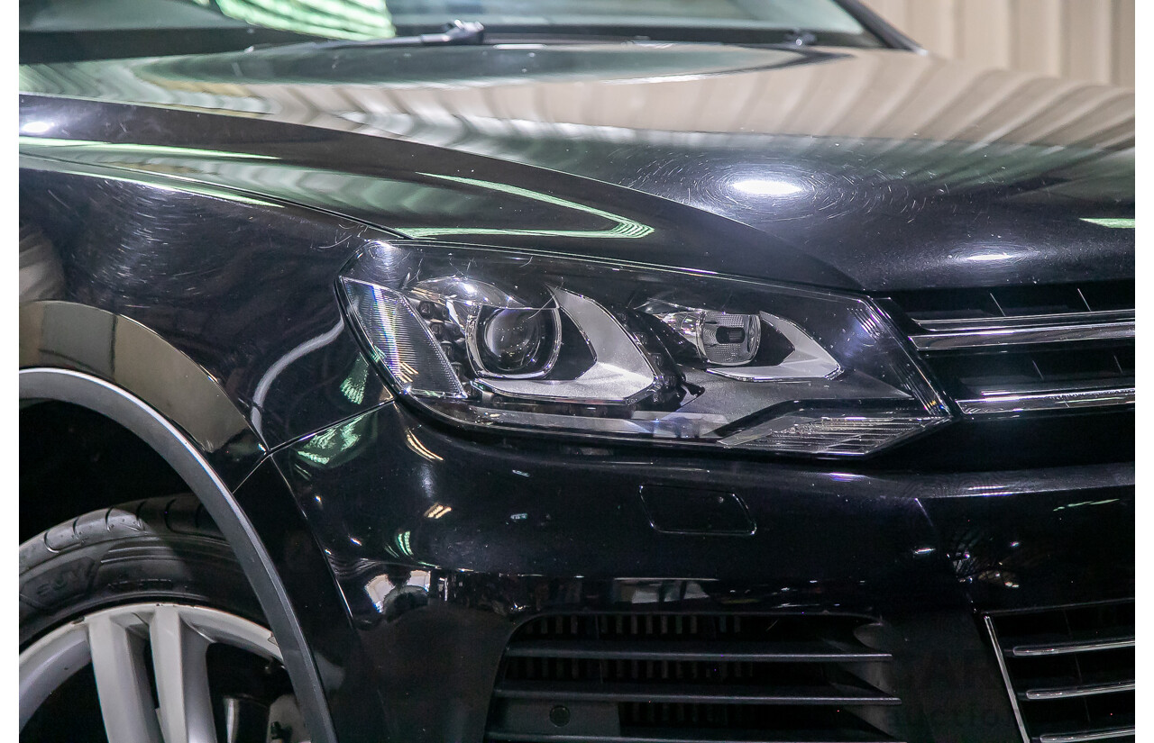 05/14 Volkswagen Touareg V6 TDI (AWD) 7P MY14 4d Wagon Metallic Black Turbo Diesel V6 3.0L