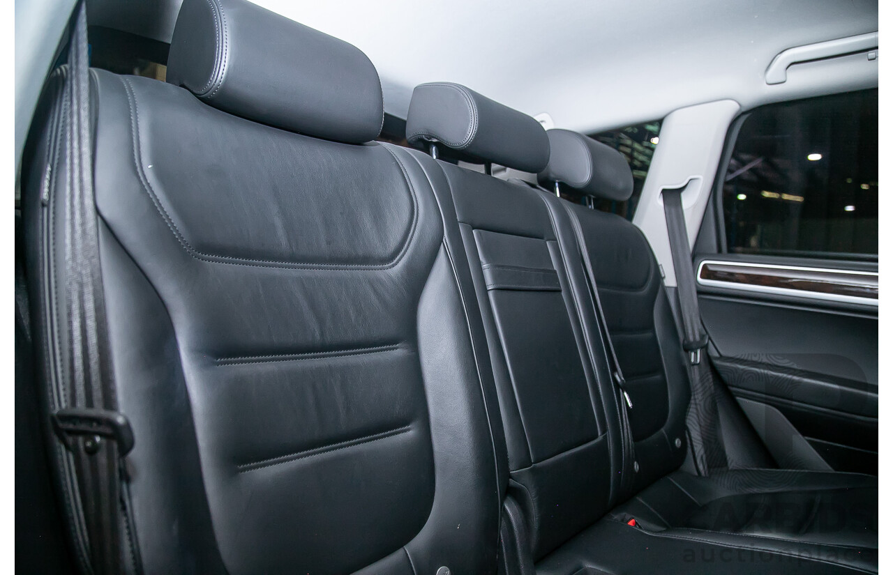 05/14 Volkswagen Touareg V6 TDI (AWD) 7P MY14 4d Wagon Metallic Black Turbo Diesel V6 3.0L