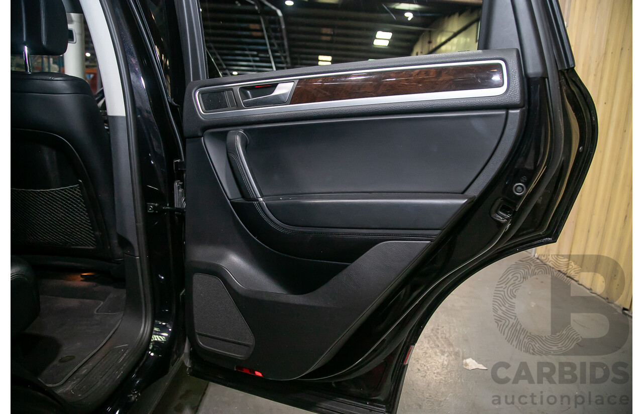 05/14 Volkswagen Touareg V6 TDI (AWD) 7P MY14 4d Wagon Metallic Black Turbo Diesel V6 3.0L