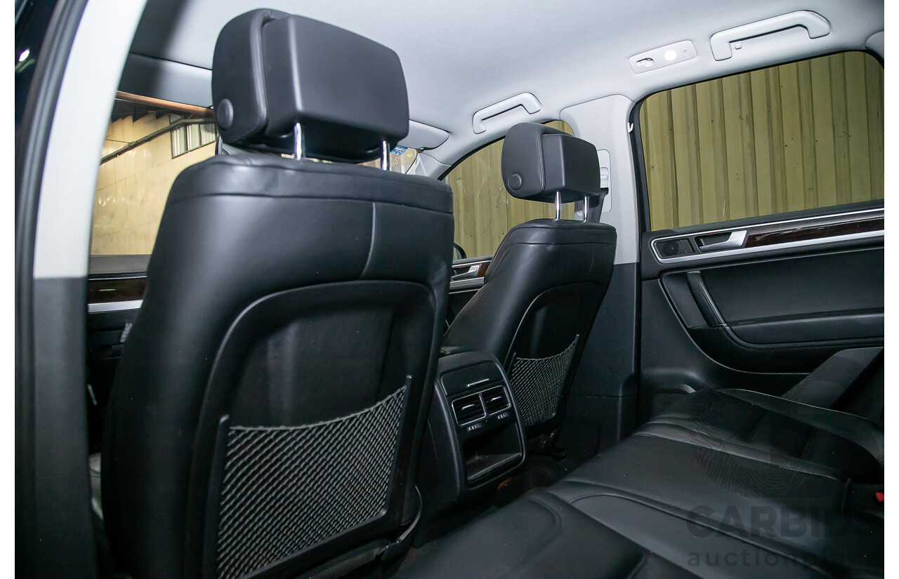 05/14 Volkswagen Touareg V6 TDI (AWD) 7P MY14 4d Wagon Metallic Black Turbo Diesel V6 3.0L