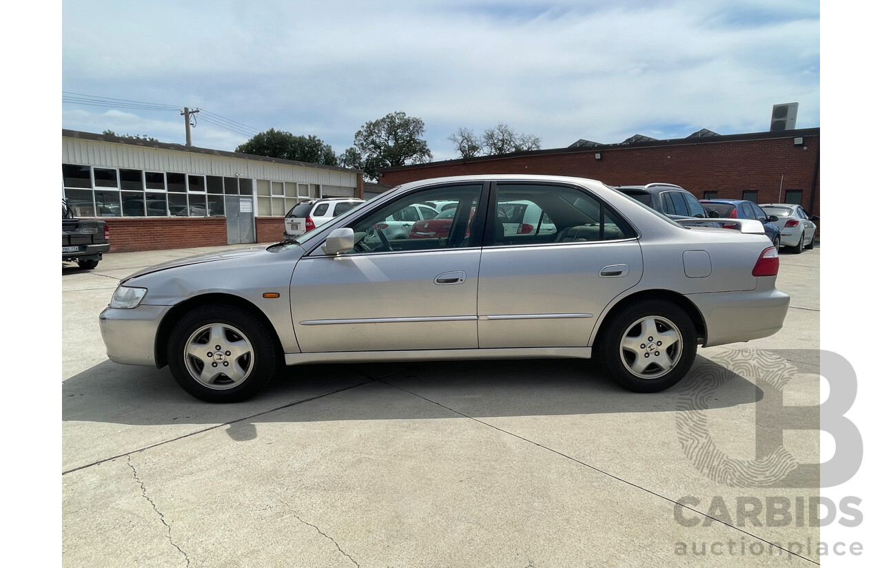 07/98 Honda Accord V6 FWD  4D Sedan Silver 3.0L