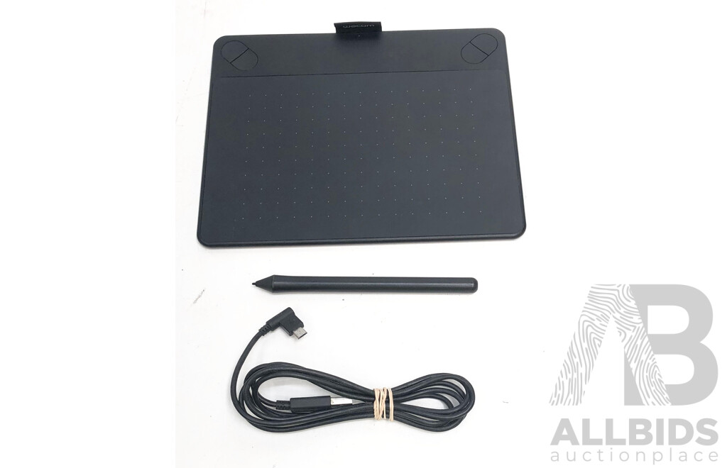 Wacom Intuos (CTH-490) Pen & Touch Tablet
