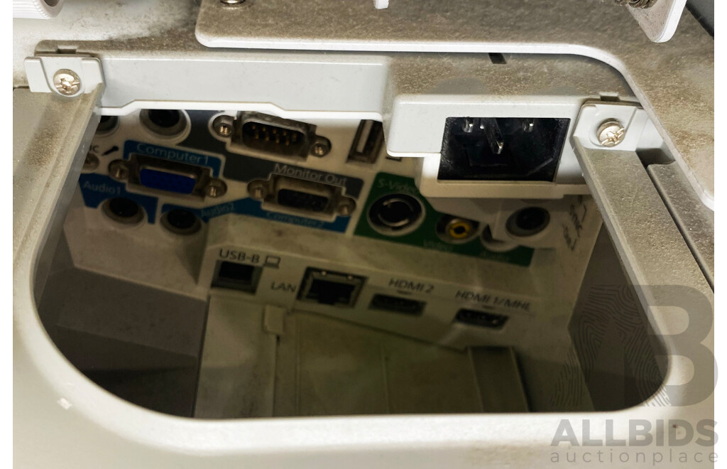 Epson (EB-575Wi) WXGA Ultra Short Throw Projector