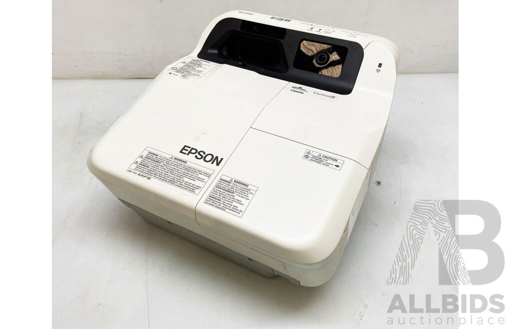 Epson (EB-675Wi) WXGA Ultra Throw Projector