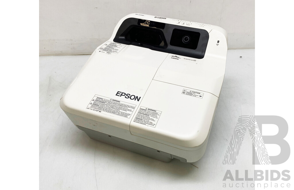 Epson (EB-675Wi) WXGA Ultra Throw Projector
