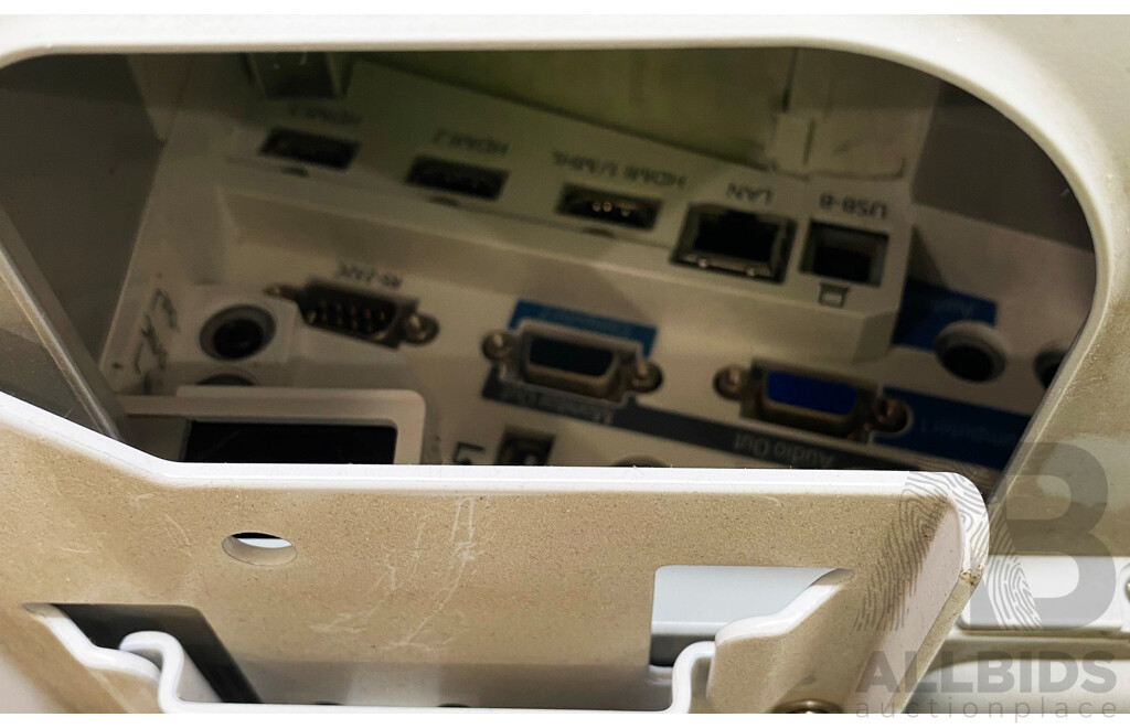 Epson (EB-675Wi) WXGA Ultra Throw Projector