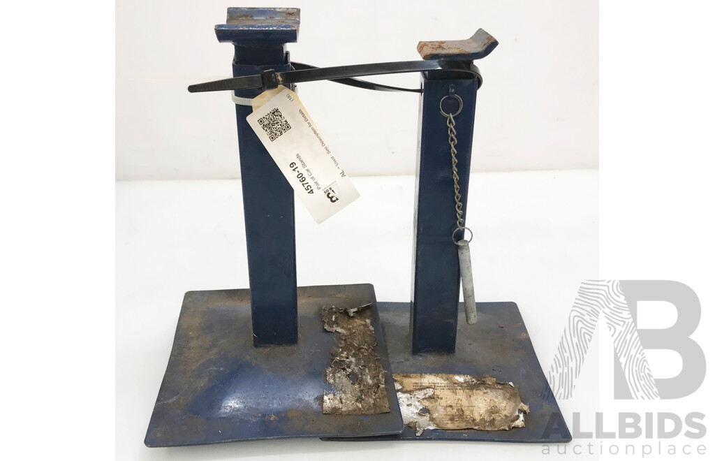 Pair of Car Stands