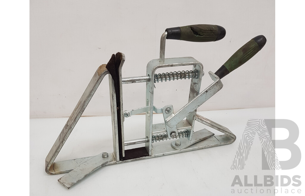 OX Tools (OX-P200101) Professional Door Clamp