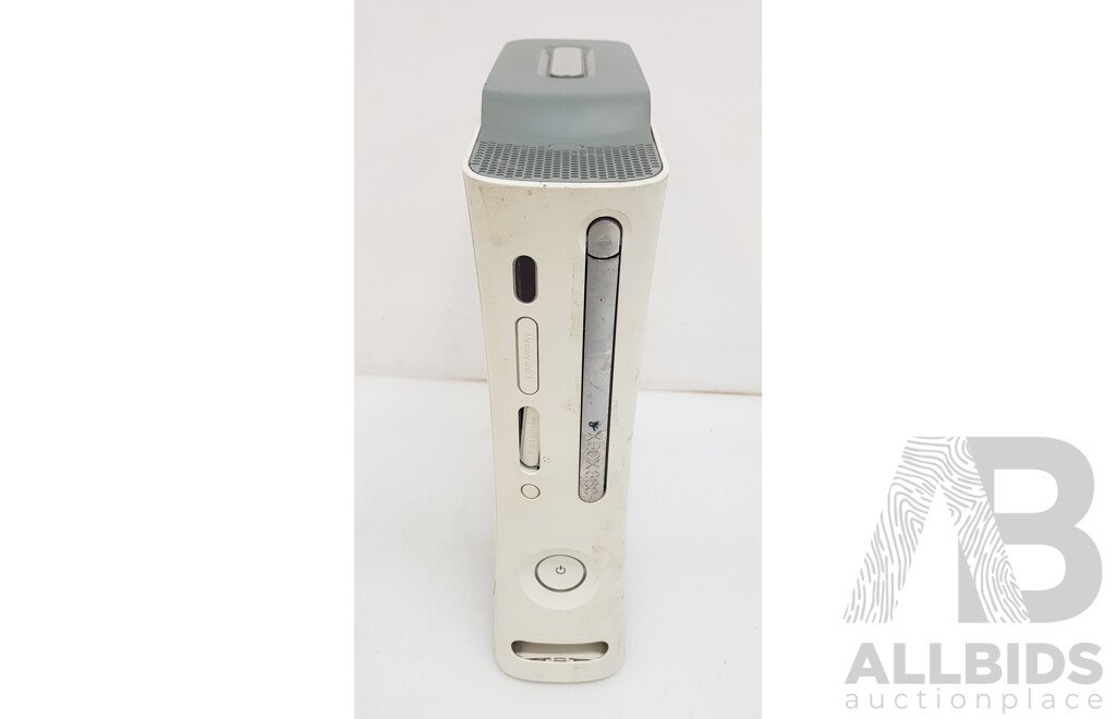 Microsoft Xbox 360 Console with Missing Cables