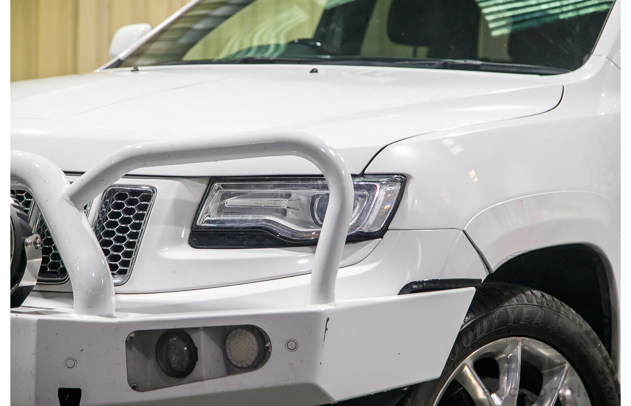 1/2014 Jeep Grand Cherokee Summit (4x4) WK MY14 4d Wagon White Turbo Diesel V6 3.0L