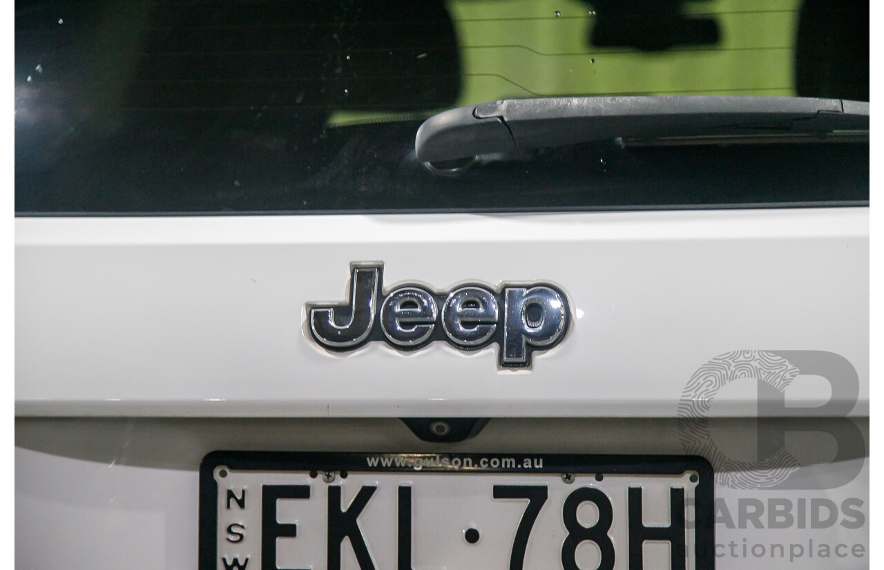 1/2014 Jeep Grand Cherokee Summit (4x4) WK MY14 4d Wagon White Turbo Diesel V6 3.0L