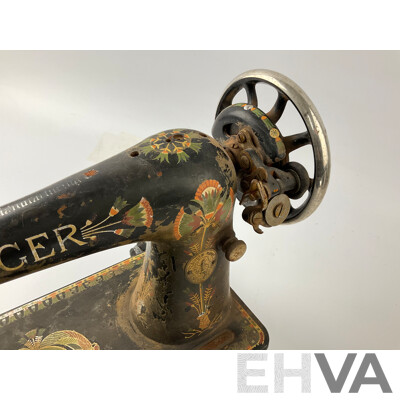 1925 Singer Sewing Machine with Thistle Decorations