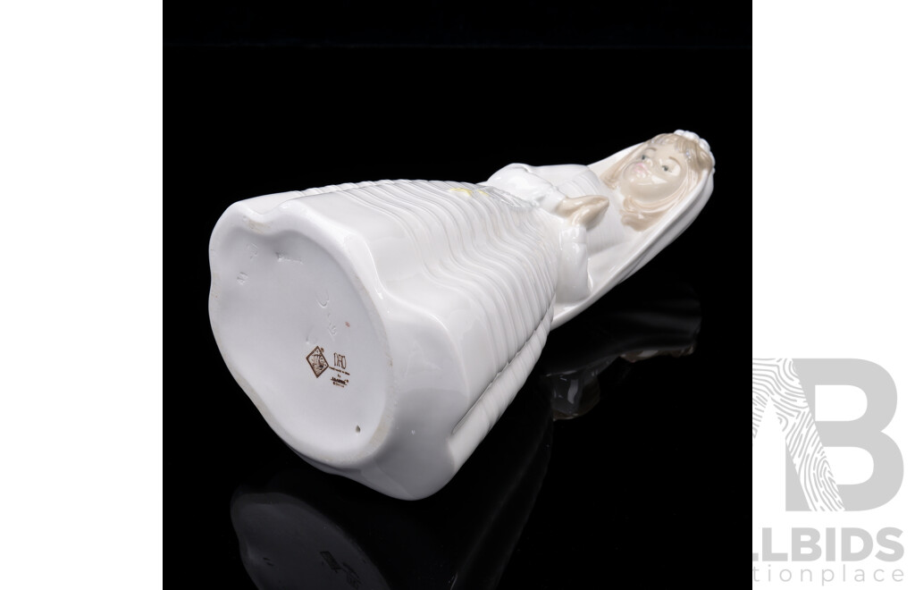 Nao for Lladro Porcelain Childs Conformation Figure