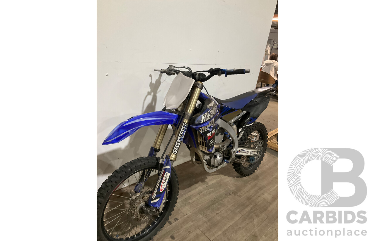 YAMAHA DIRT BIKE