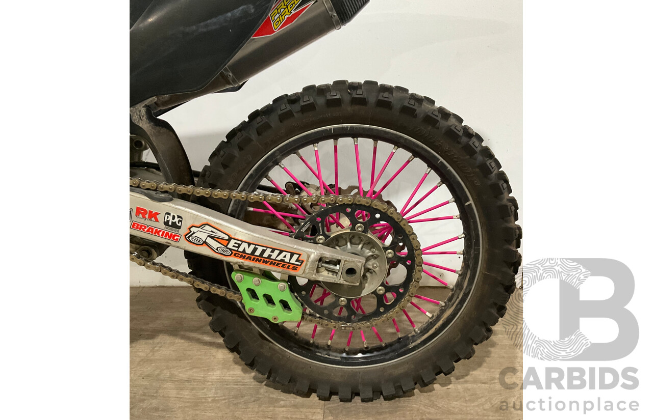 KAWASAKI KX250 250cc Dirt Bike