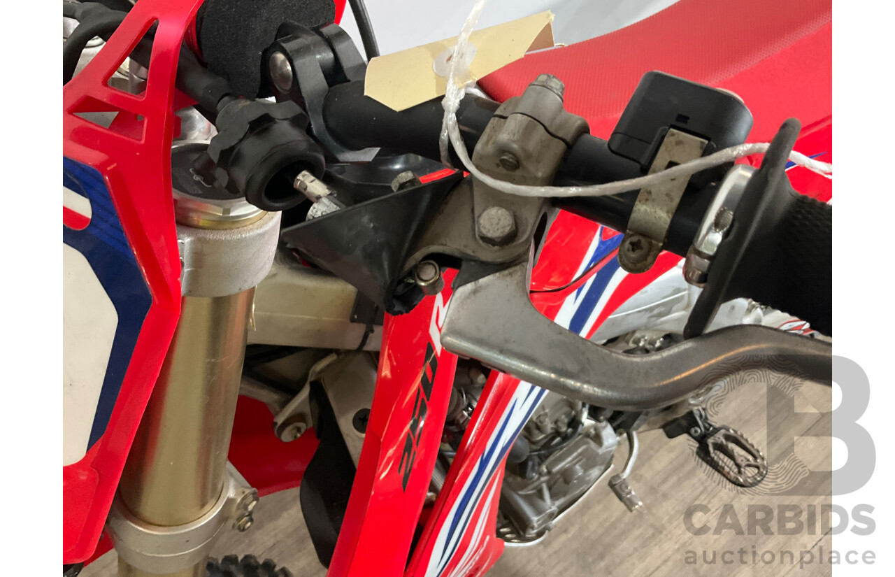 HONDA CRF250R 250cc Dirt Bike
