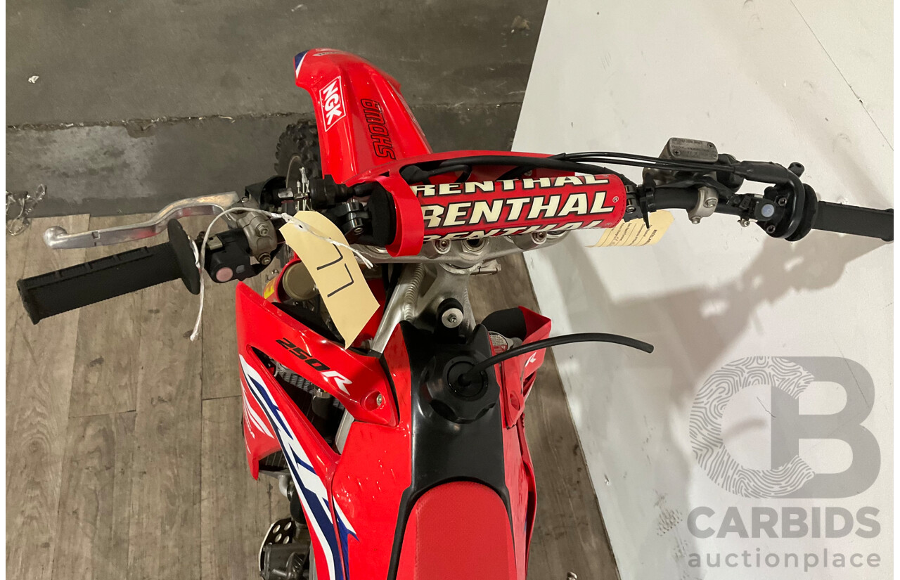 HONDA CRF250R 250cc Dirt Bike
