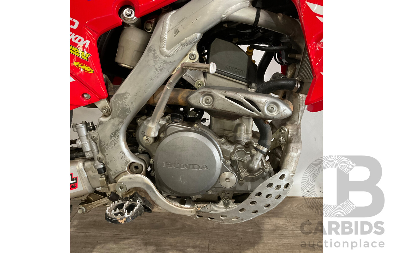 HONDA CRF250R 250cc Dirt Bike