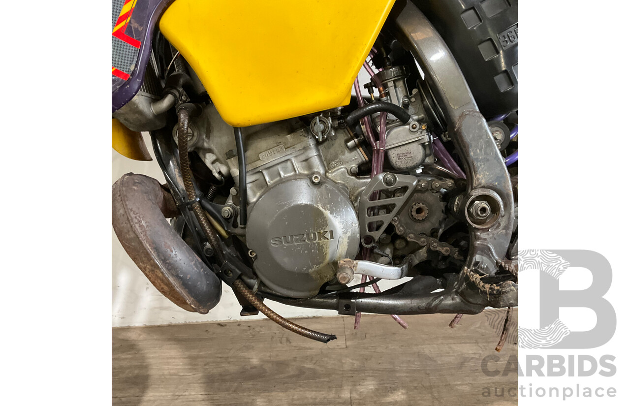 SUZUKI RMX250 250cc Dirt Bike