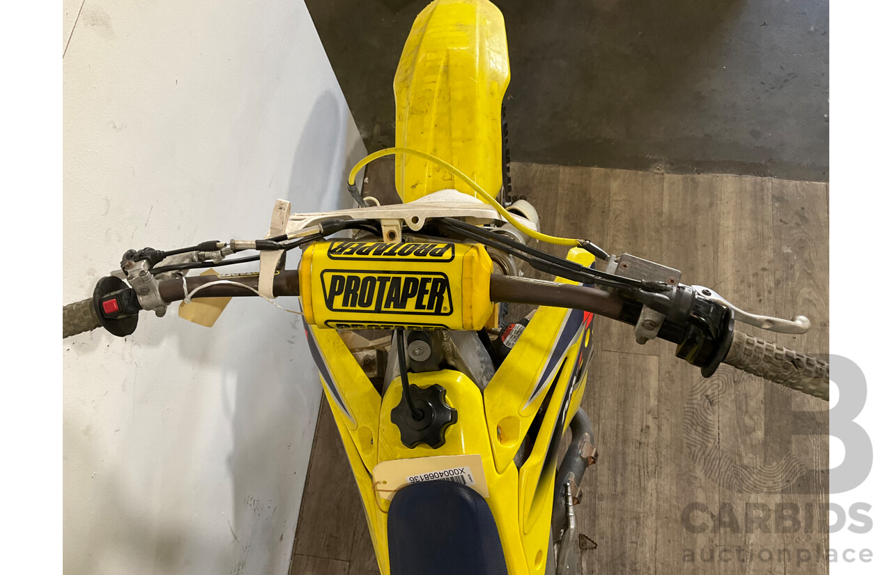 SUZUKI RM-Z Dirt Bike