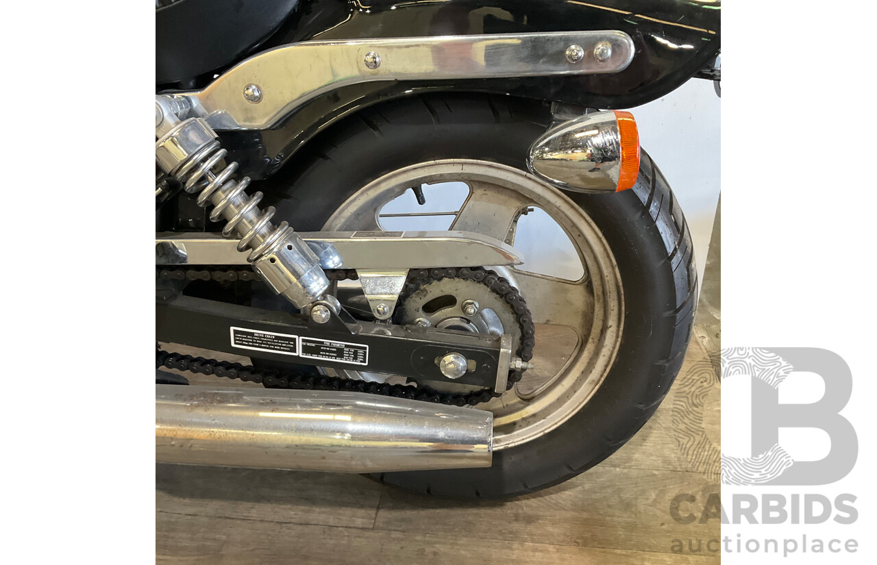 LARO-DADYW 250CC DD250E-9B SERIES 2010 BLACK MOTOR CYCLE