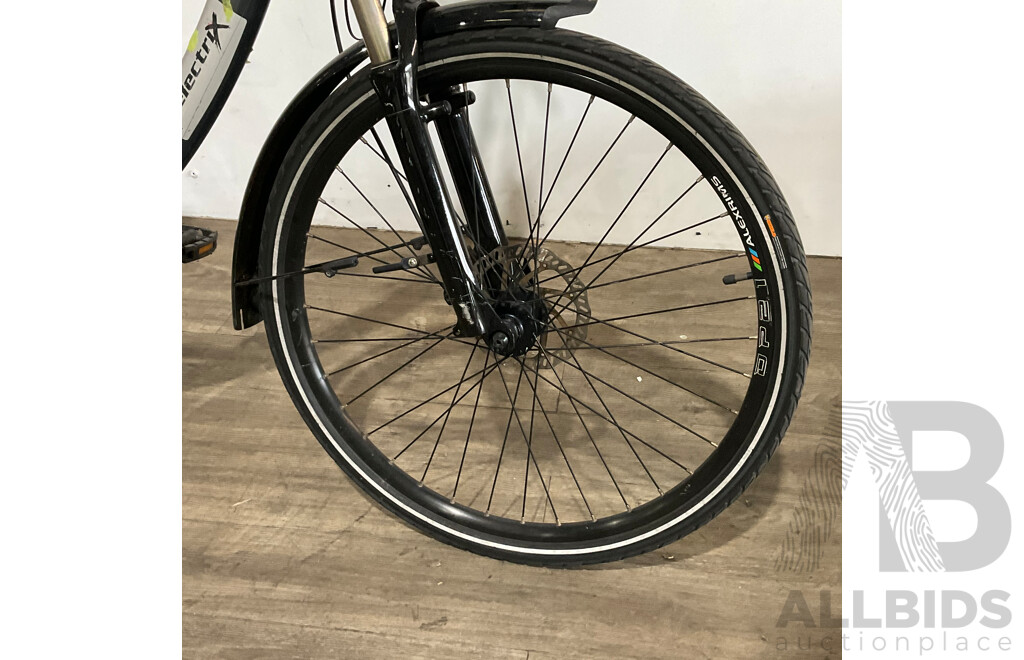 VELECTRIX Urban Step Through Bike W/ Charger - Estimated ORP $659.00