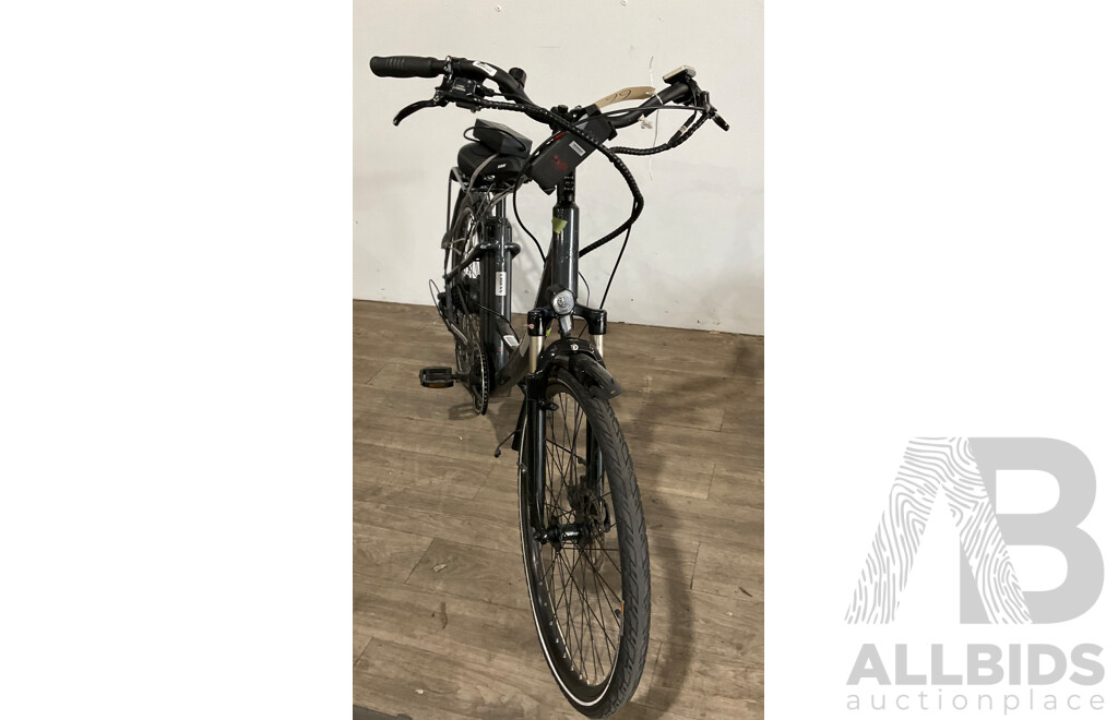VELECTRIX Urban Step Through Bike W/ Charger - Estimated ORP $659.00