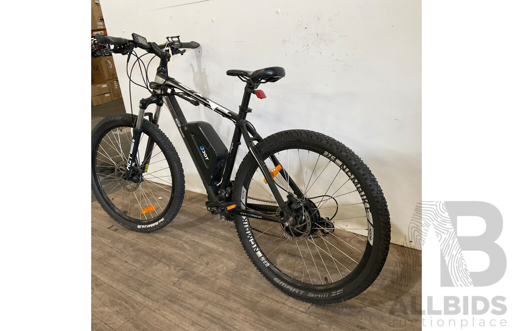 NCM Prague E-MTB 250w 36v 13ah - Estimated ORP $1,499