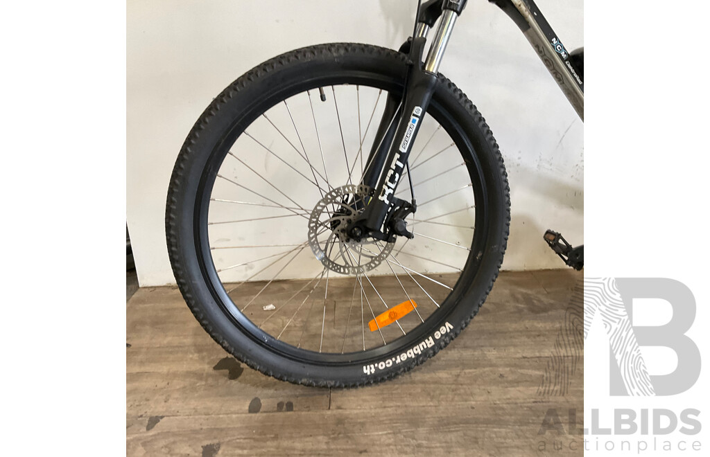 NCM Prague E-MTB 250w 36v 13ah - Estimated ORP $1,499