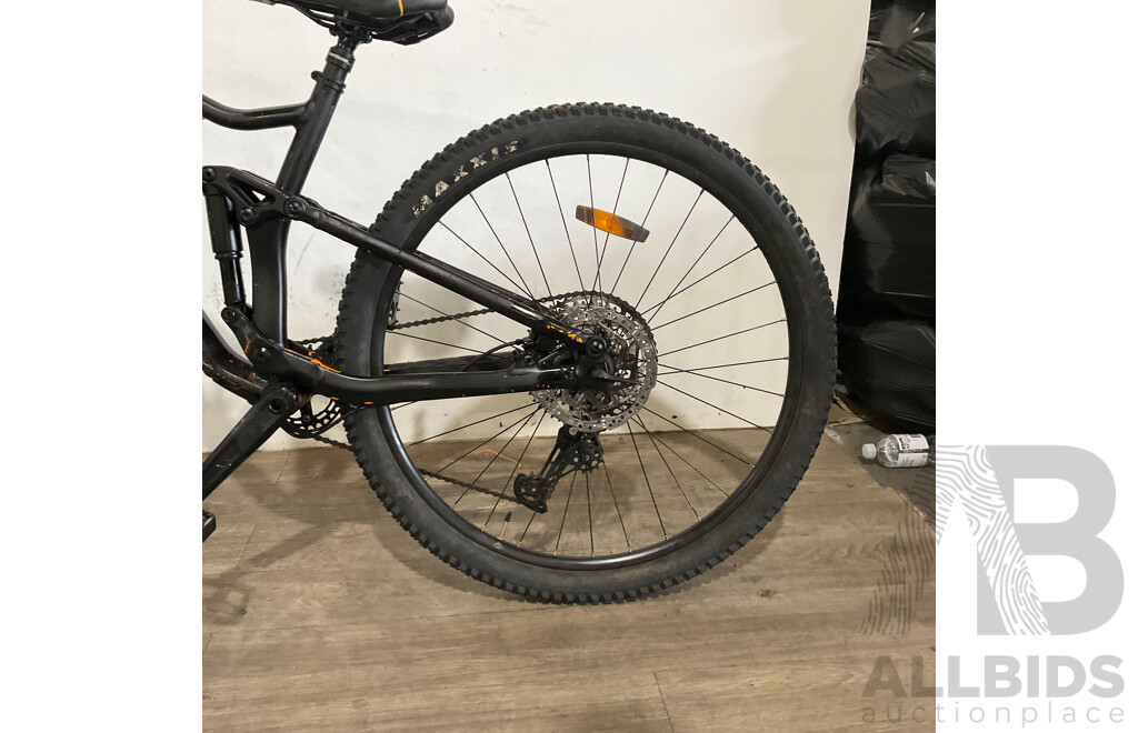 Merida One Twenty 400 Dual Suspension Mountain Bike - ORP $2699