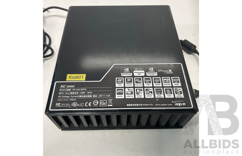 SONOS Connect AMP & XC Mini GP7A & Net Comm Wireless NP507 & MICROSOFT Remote - Lot of 4