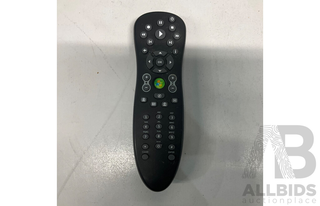 SONOS Connect AMP & XC Mini GP7A & Net Comm Wireless NP507 & MICROSOFT Remote - Lot of 4