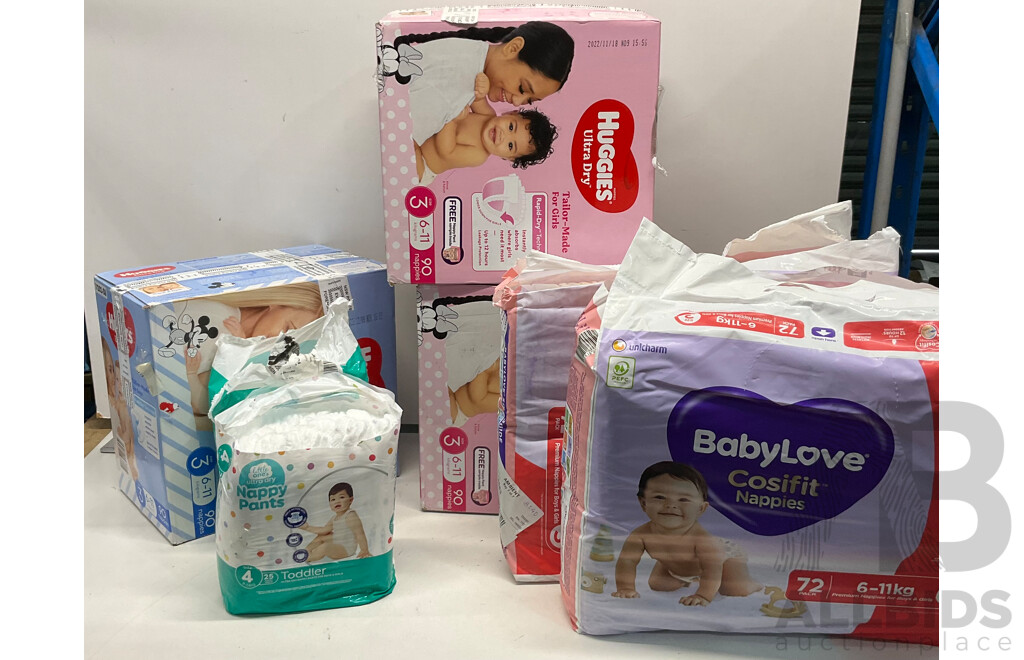 HUGGIES Size 3 Nappies for Girls X2 for Boys X1 & BABYLOVE Nappies Size 3 X2 & LITTLE ONES Nappy Pants Size 4 X2 - Lot of 7 - Estimated Total ORP$150.00