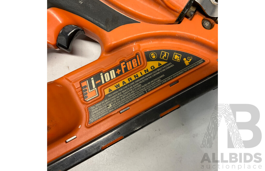 PASLODE IM250A Angled Bradder & Impulse Framing Nailer & ULTRACELL Battery Charger - Lot of 3