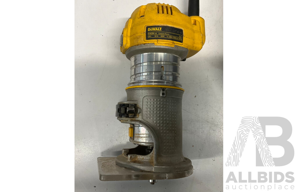 DEWALT D26204- XE 900W Premium Plunge & Fixed Base in Carry Case - ORP$639.00