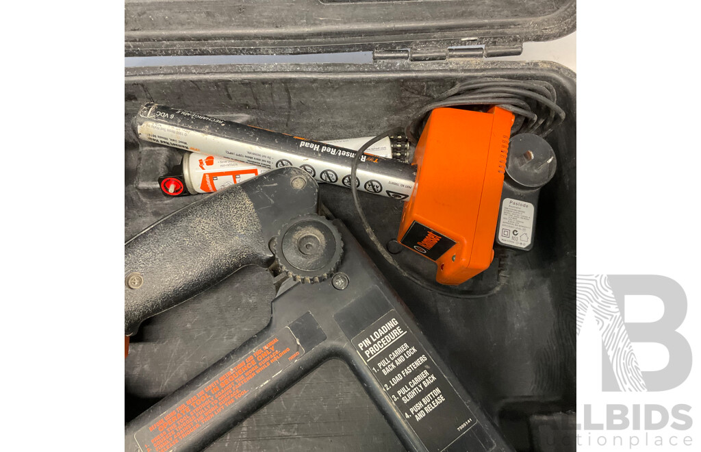 RAMSET Trakfast TF-1100 Gun with Carry Case