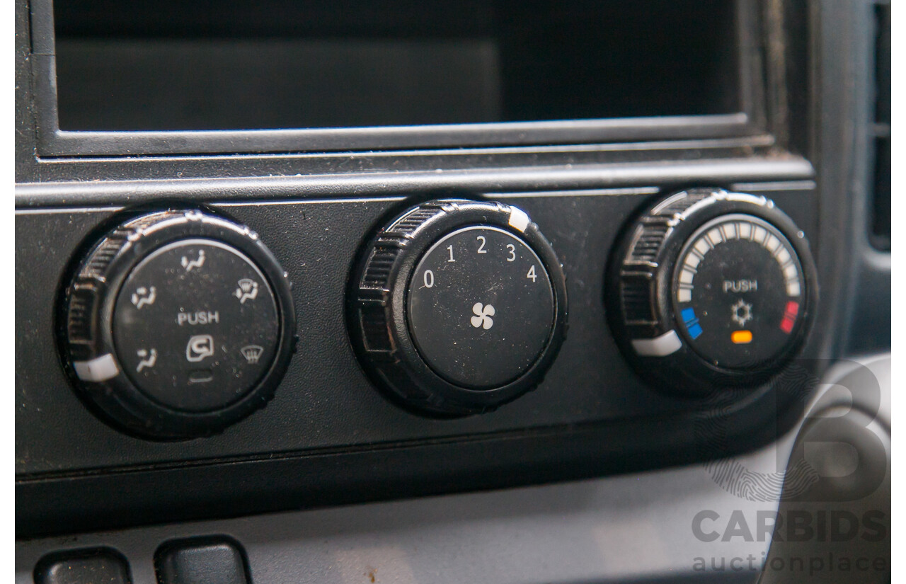 02/2012 Mitsubishi Canter 515 4x2 Pantech 2d Truck Turbo Diesel 3.0L