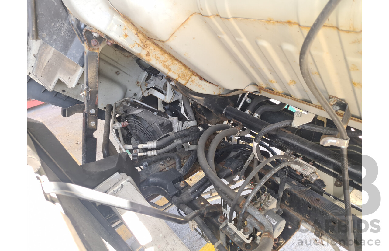 02/2012 Mitsubishi Canter 515 4x2 Pantech 2d Truck Turbo Diesel 3.0L