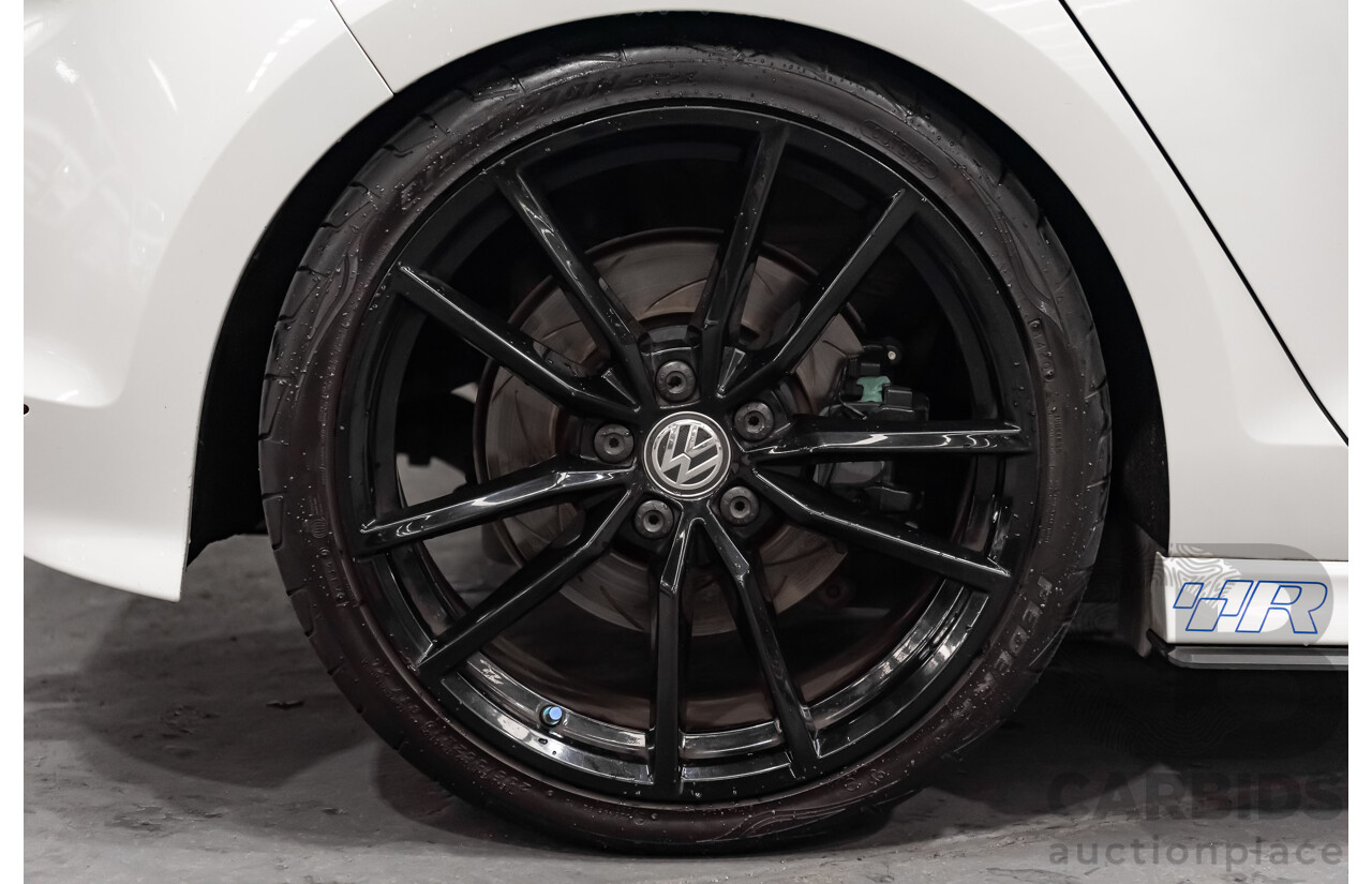 10/2015 Volkswagen Golf R Wolfsburg Edition (AWD) AU MY16 5d Hatchback White Turbo 2.0L
