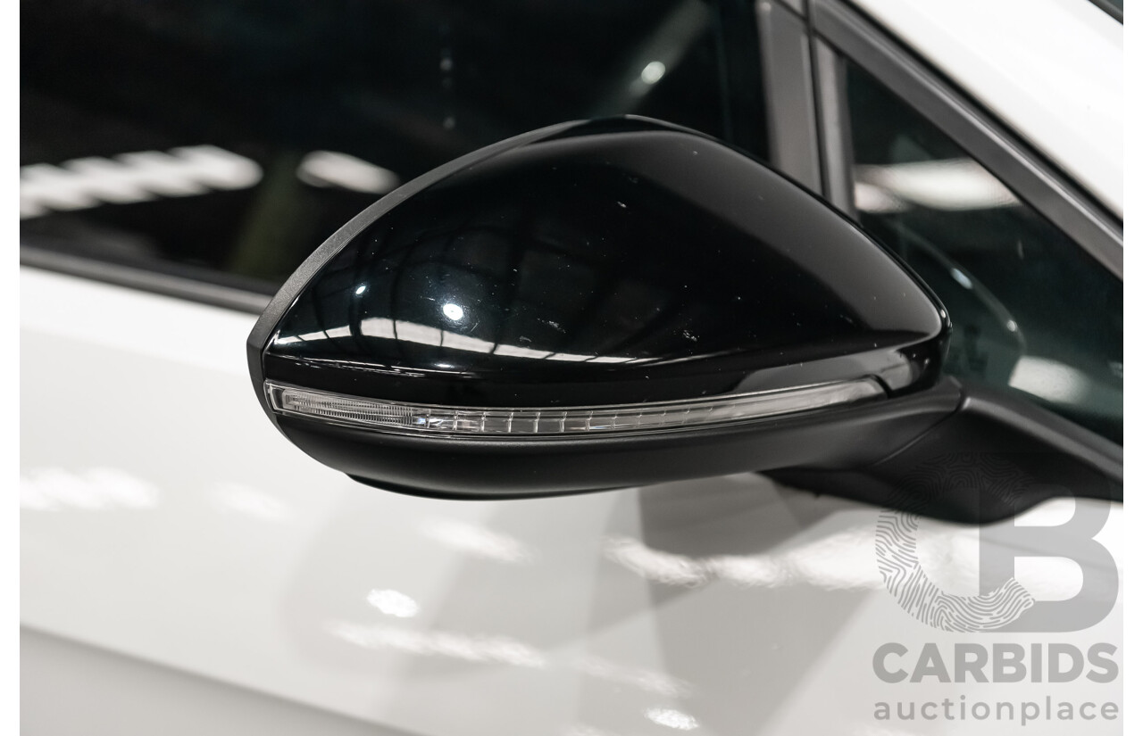 10/2015 Volkswagen Golf R Wolfsburg Edition (AWD) AU MY16 5d Hatchback White Turbo 2.0L