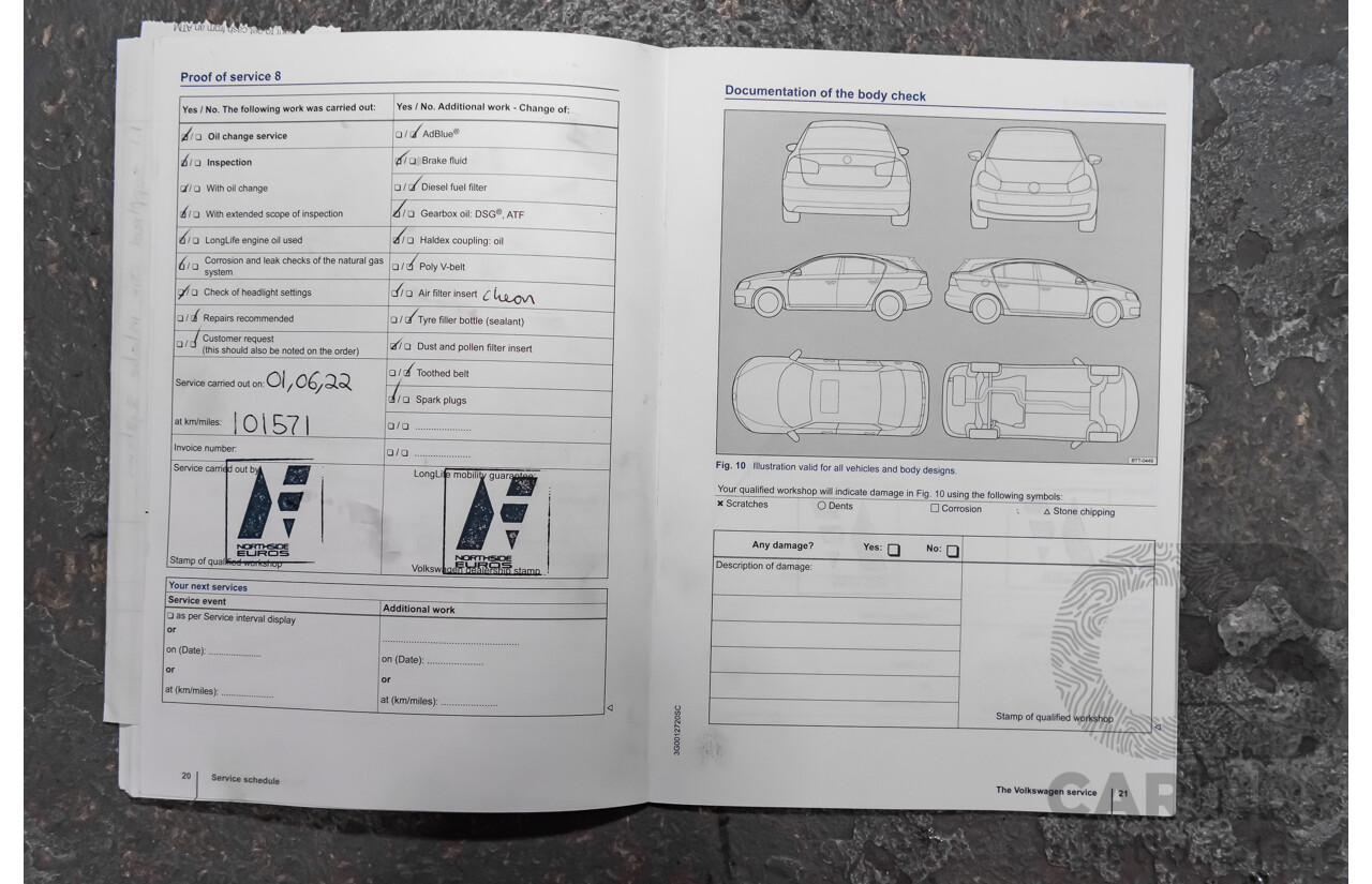 10/2015 Volkswagen Golf R Wolfsburg Edition (AWD) AU MY16 5d Hatchback White Turbo 2.0L