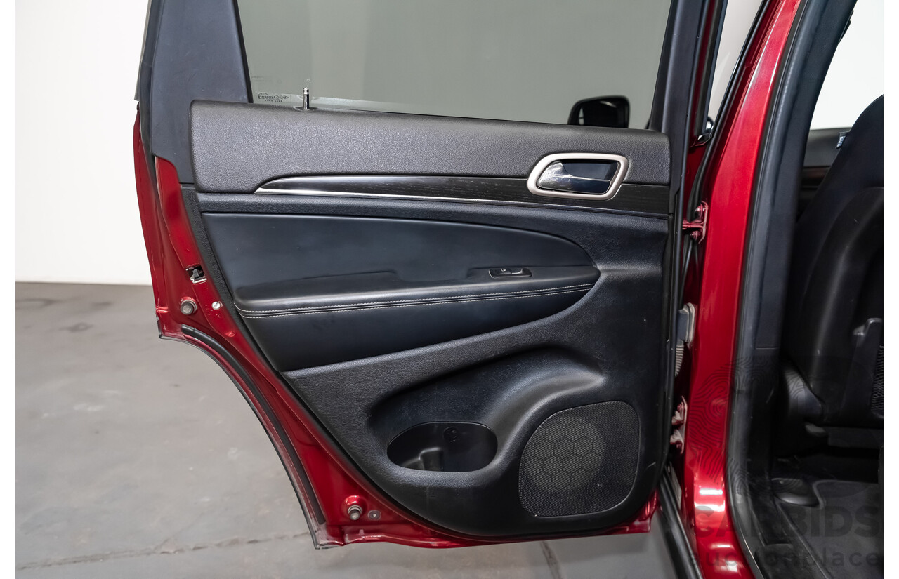 10/2013 Jeep Grand Cherokee Limited (4x4) WK MY14 4d Wagon Metallic Red Turbo Diesel V6 3.0L