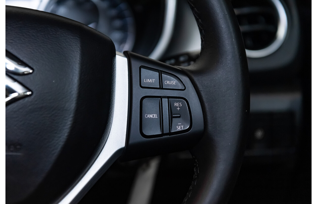 4/2017 Suzuki Vitara RT-S LY 4d Wagon Black 1.6L