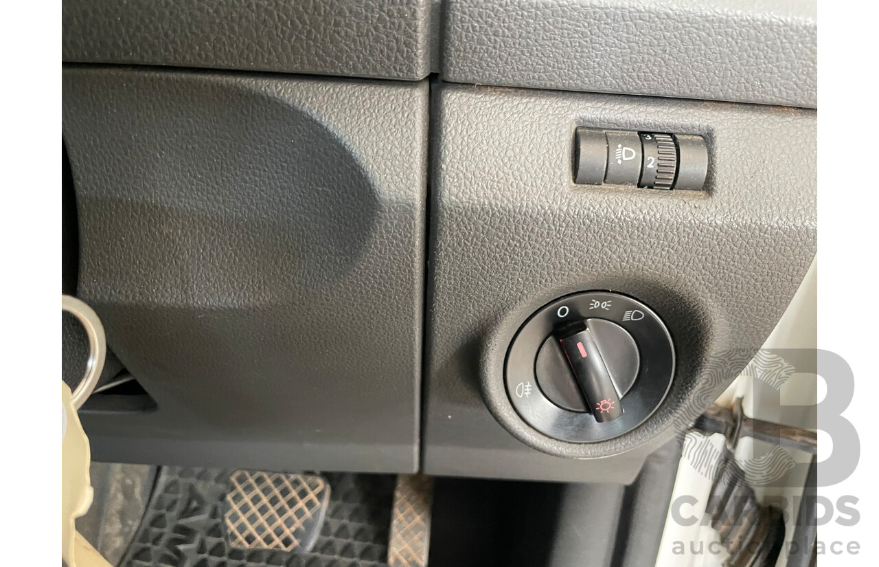 11/12 Volkswagen Amarok TDI420 (4x4) 4x4 2H MY12.5 Dual C/Chas White 2.0L