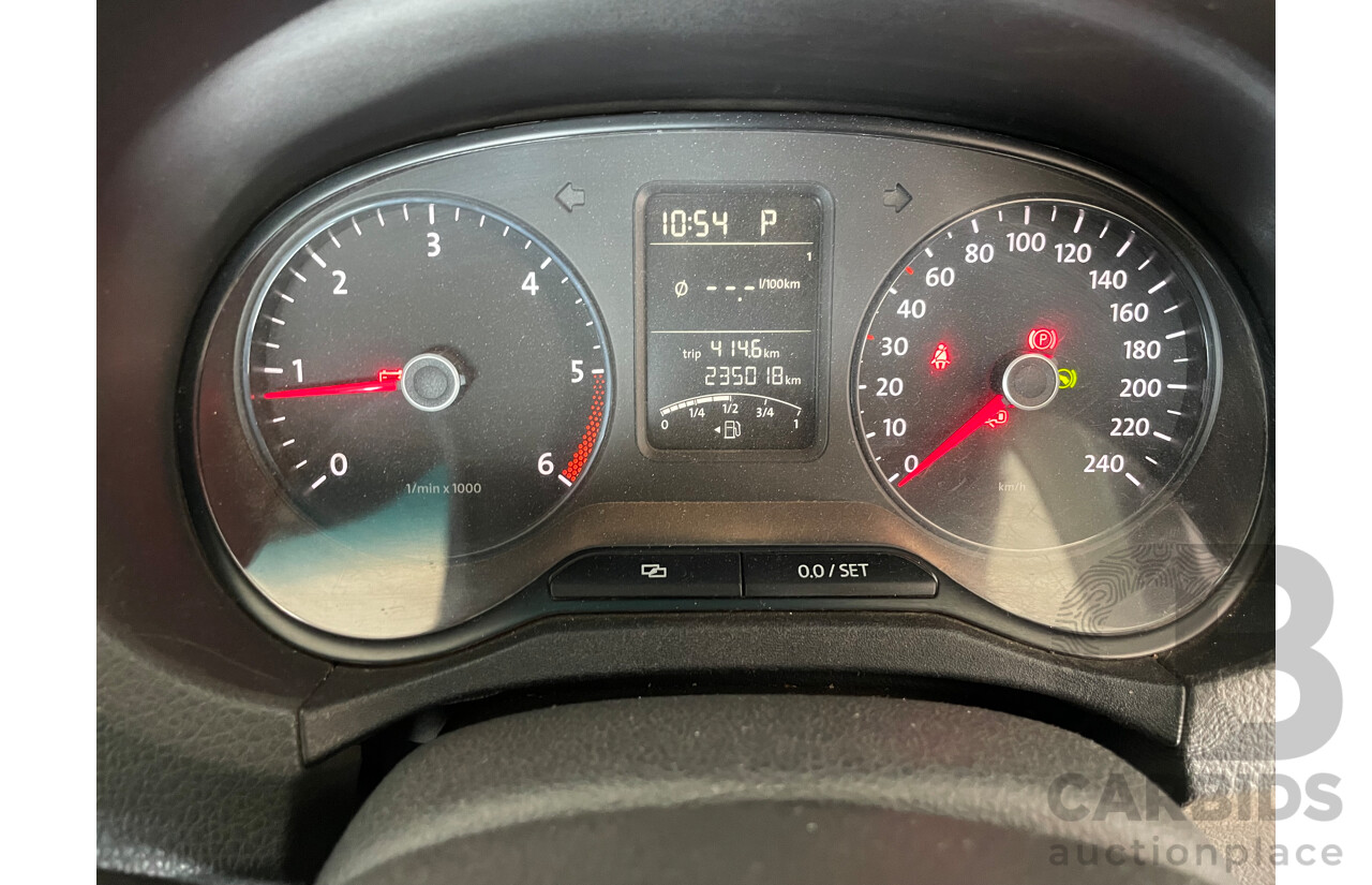 11/12 Volkswagen Amarok TDI420 (4x4) 4x4 2H MY12.5 Dual C/Chas White 2.0L