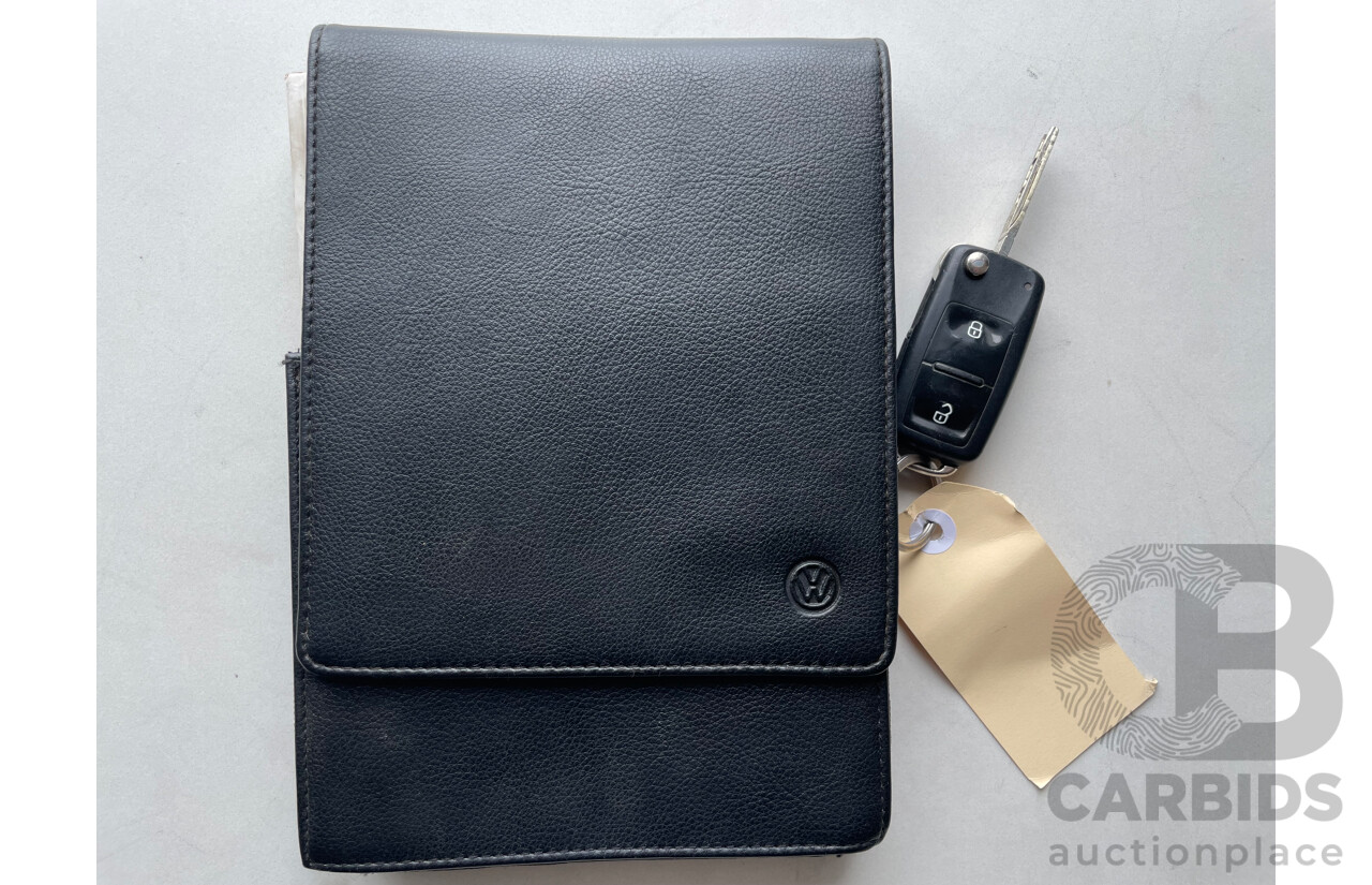 11/12 Volkswagen Amarok TDI420 (4x4) 4x4 2H MY12.5 Dual C/Chas White 2.0L