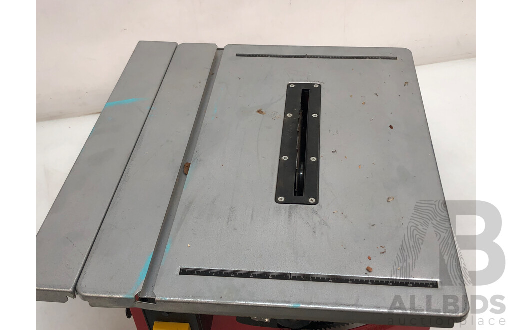 Workzone Titanium HS80 240V Table Saw