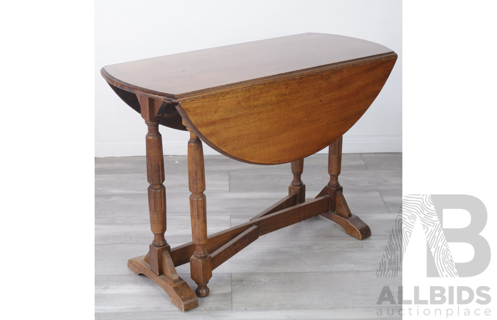 Vintage Drop Side Round Tea Table